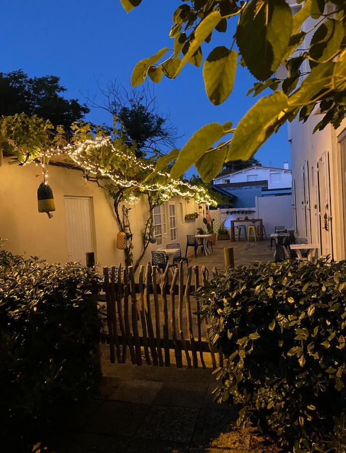 Hotel Au Bon Landais Biscarrosse-Plage Exterior photo