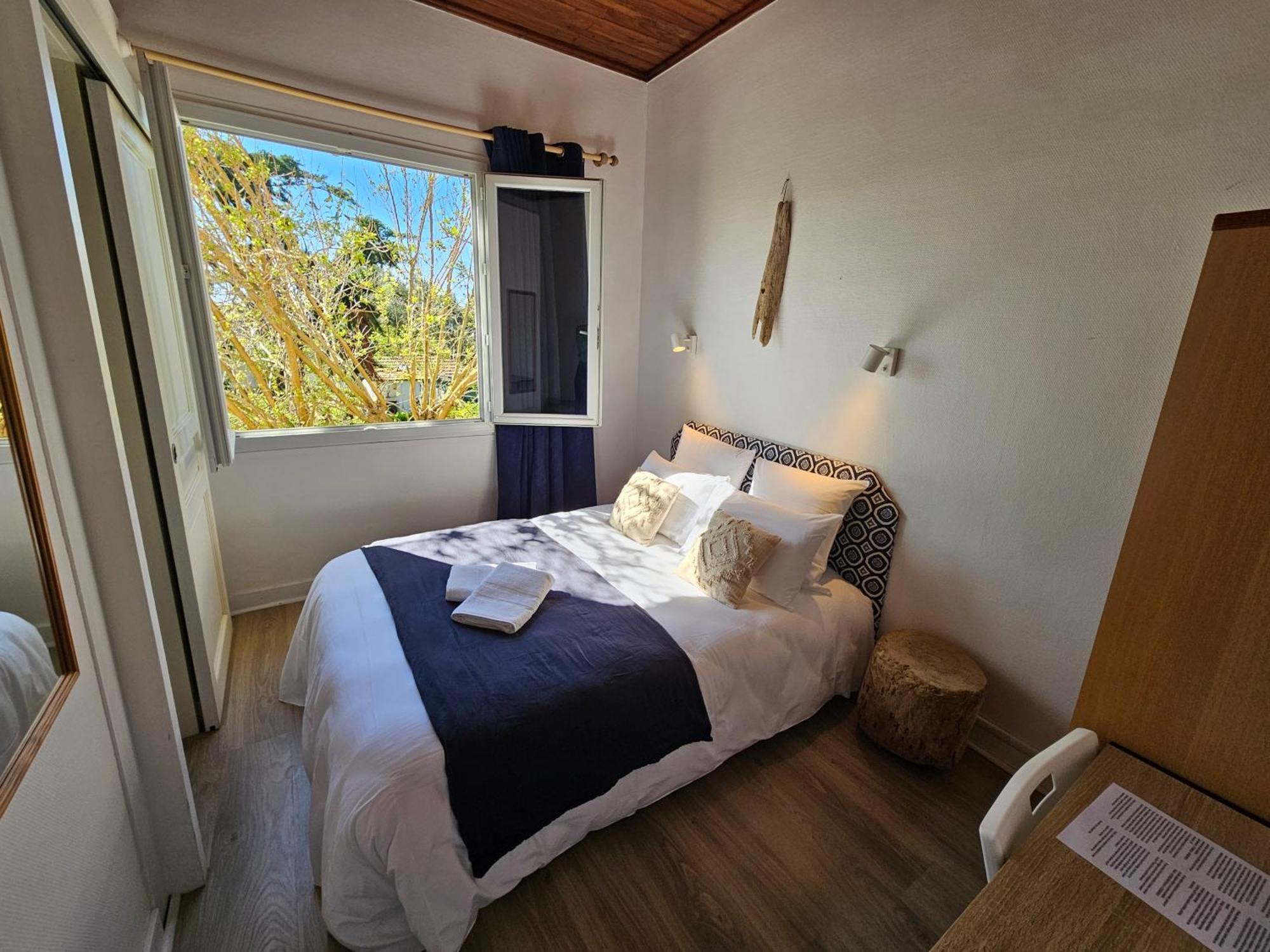 Hotel Au Bon Landais Biscarrosse-Plage Exterior photo