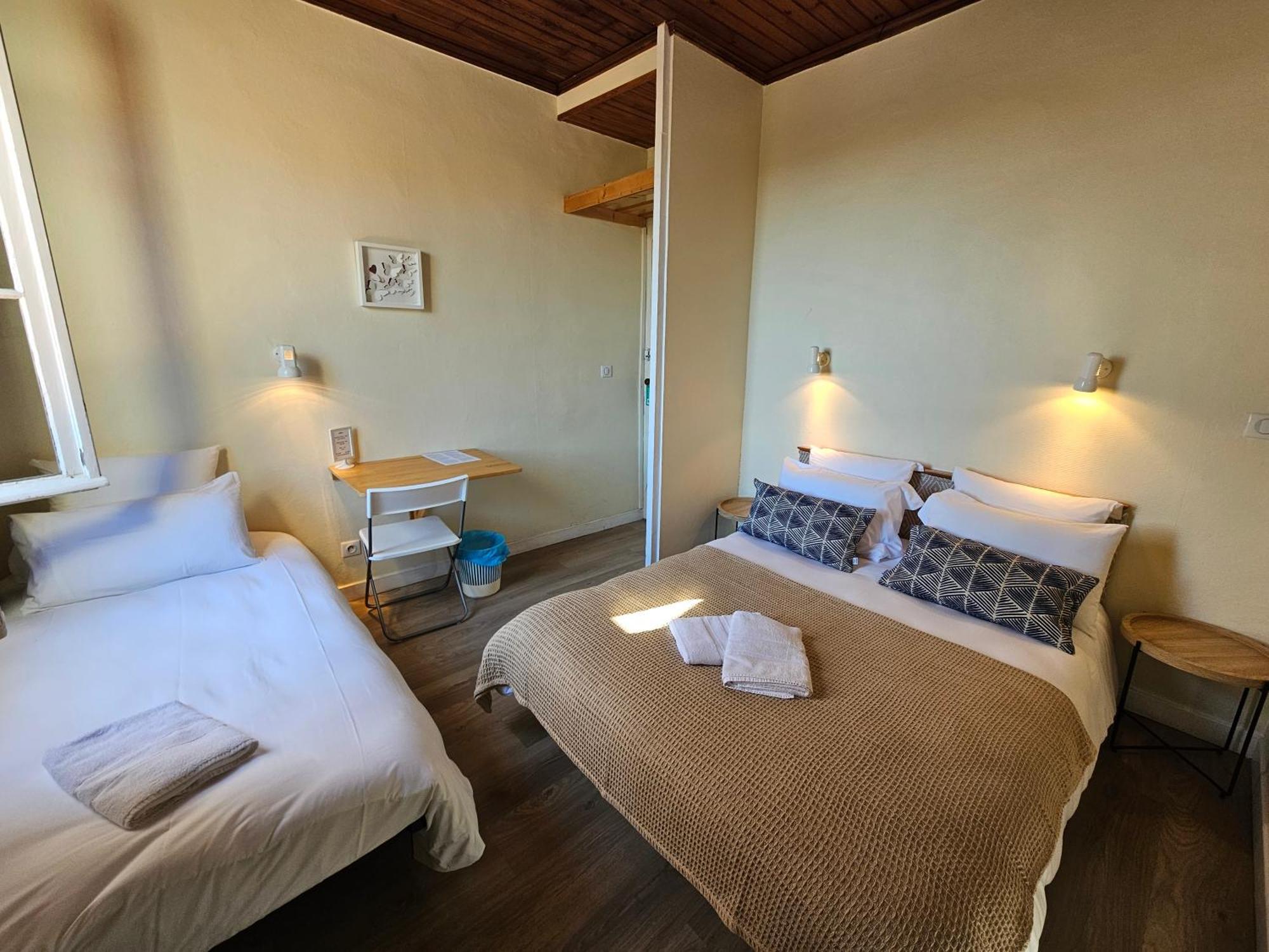 Hotel Au Bon Landais Biscarrosse-Plage Exterior photo